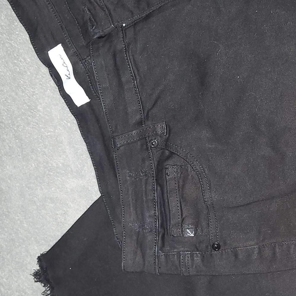 Jean Capri - Picture 6 of 9
